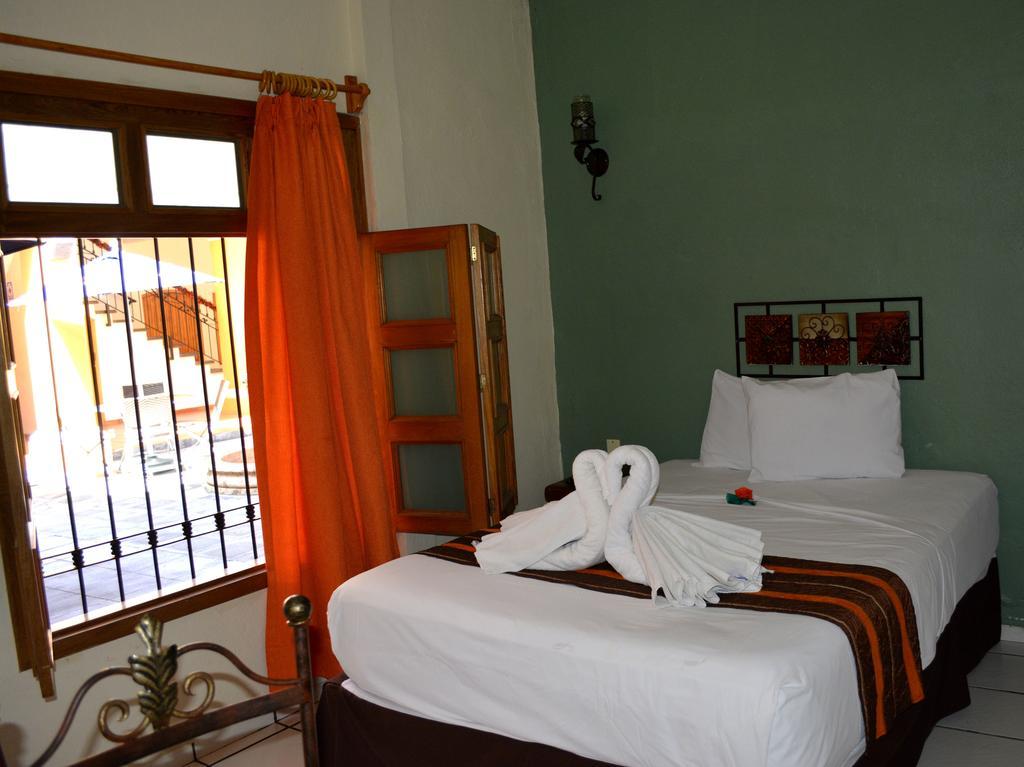 Hotel Aldama Colima Oda fotoğraf
