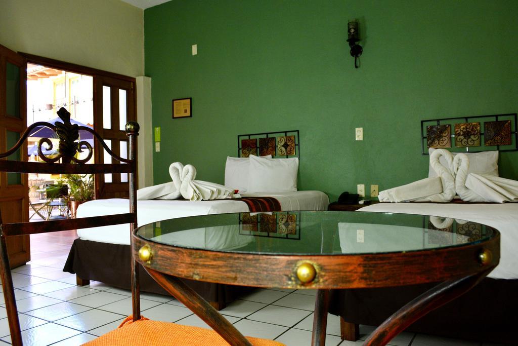 Hotel Aldama Colima Oda fotoğraf