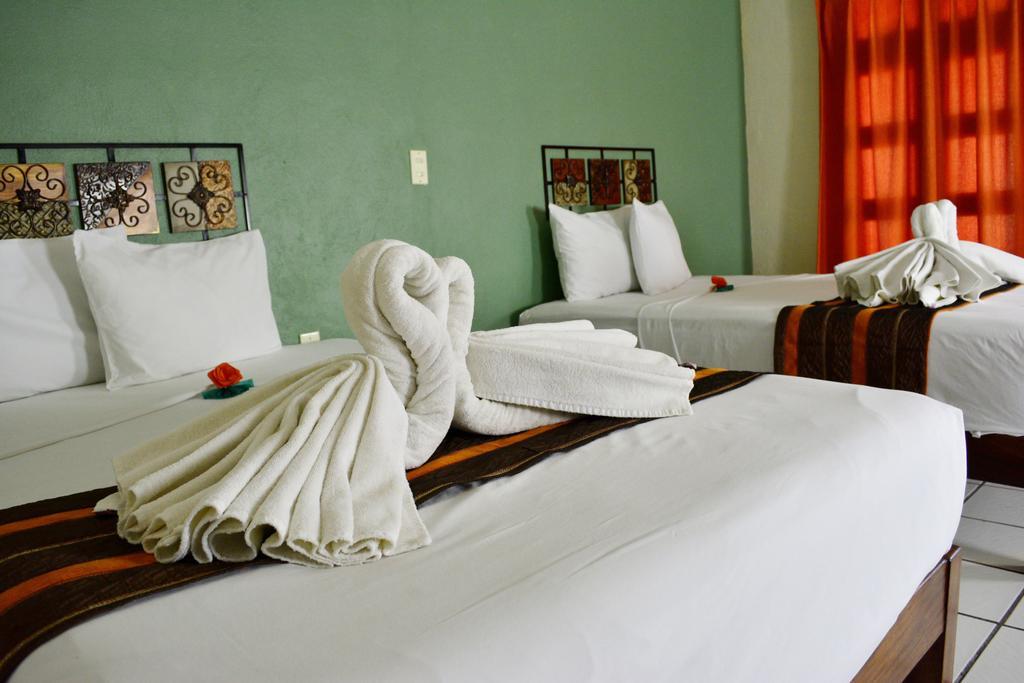 Hotel Aldama Colima Oda fotoğraf