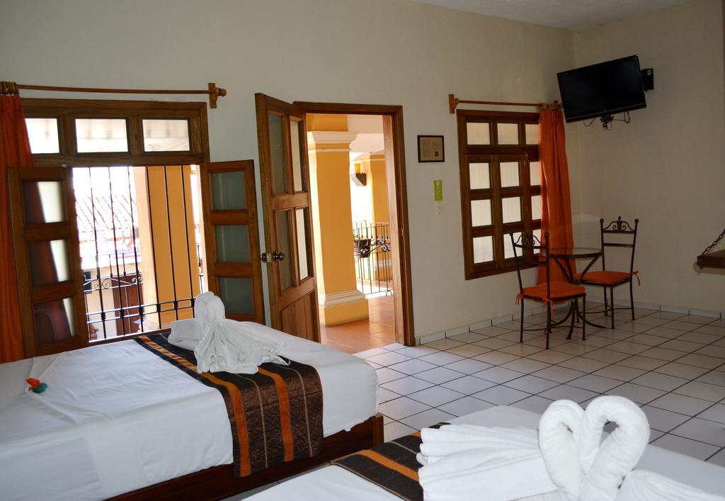 Hotel Aldama Colima Oda fotoğraf