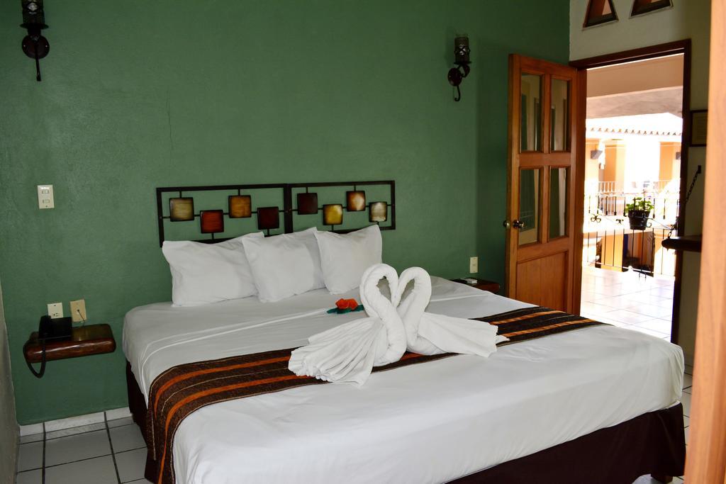 Hotel Aldama Colima Oda fotoğraf